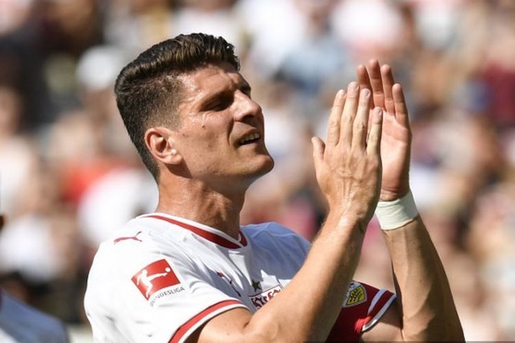 Mario Gomez pensiun setelah membawa Stutgart ke Bundesliga