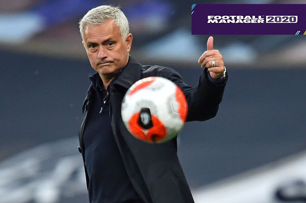 Mourinho Ketahuan Bermain Game Football Manager Diwaktu Senggang