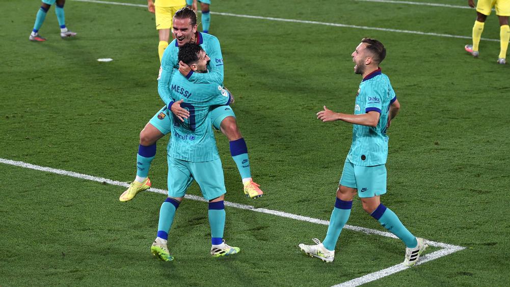 Peluk-peluk Messi, Cara Griezmann Rayakan Puasa Golnya