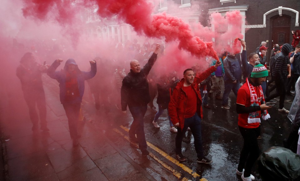 Kerusuhan Suporter, Warnai Perayaan Pesta Juara Liverpool