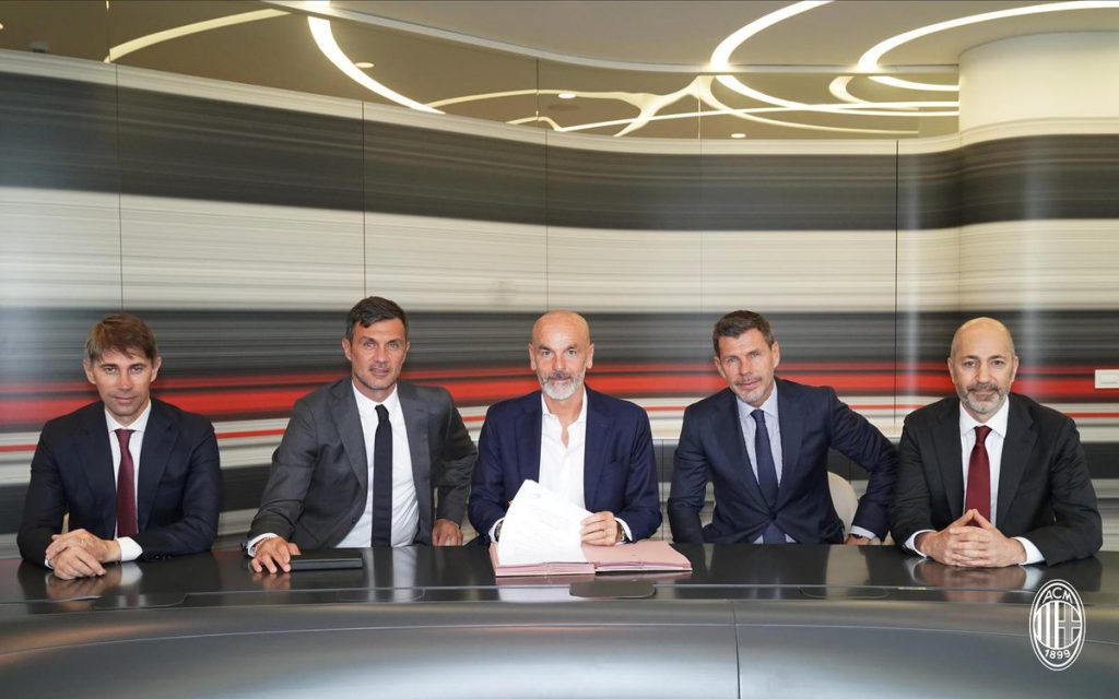Terima Pembaharuan Kontrak Di AC Milan, Pioli Bertahan Hingga Juni 2022