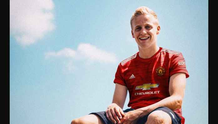 Resmi, Donny Van de Beek Gabung ke Manchester United